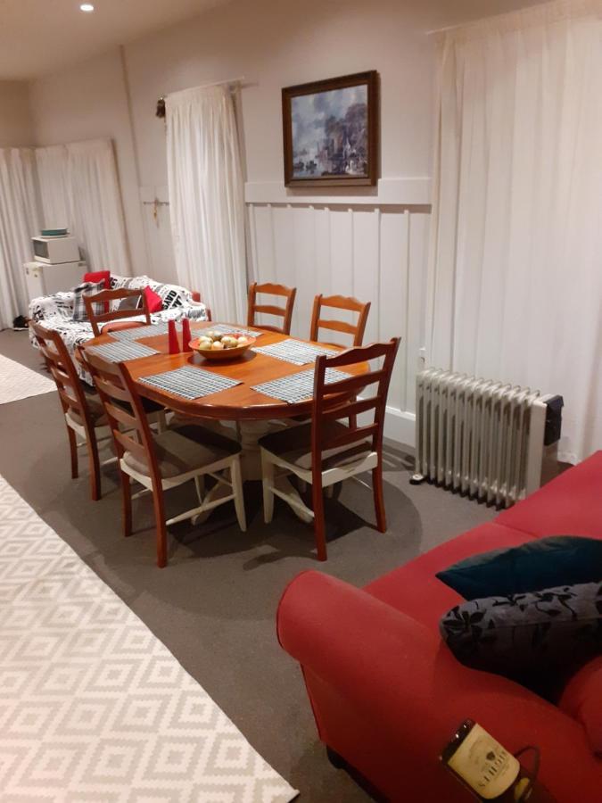 Intrepid Bed & Breakfast Christchurch Extérieur photo