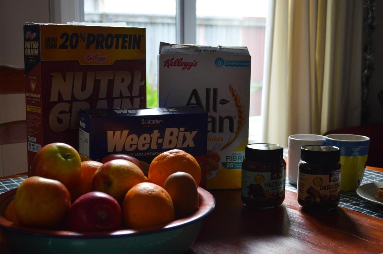 Intrepid Bed & Breakfast Christchurch Extérieur photo