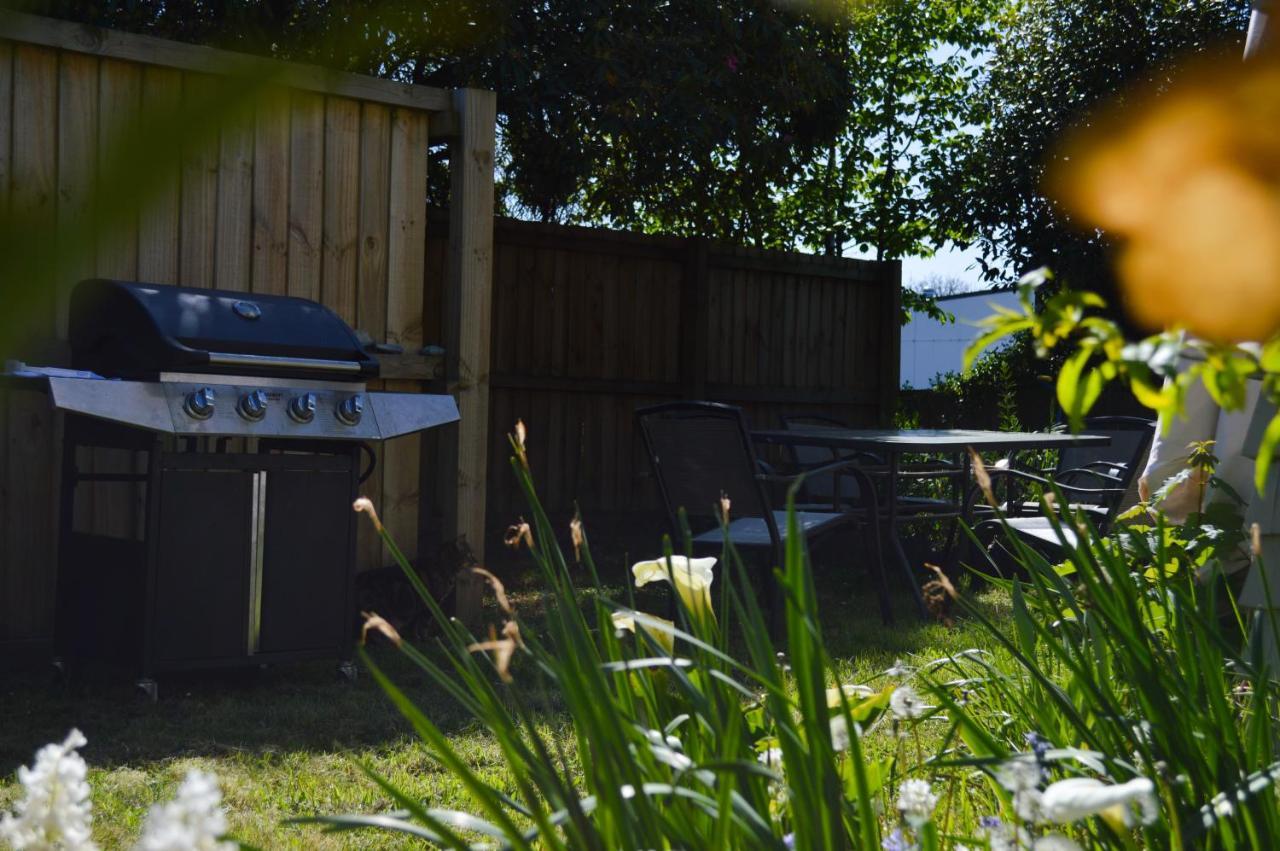 Intrepid Bed & Breakfast Christchurch Extérieur photo